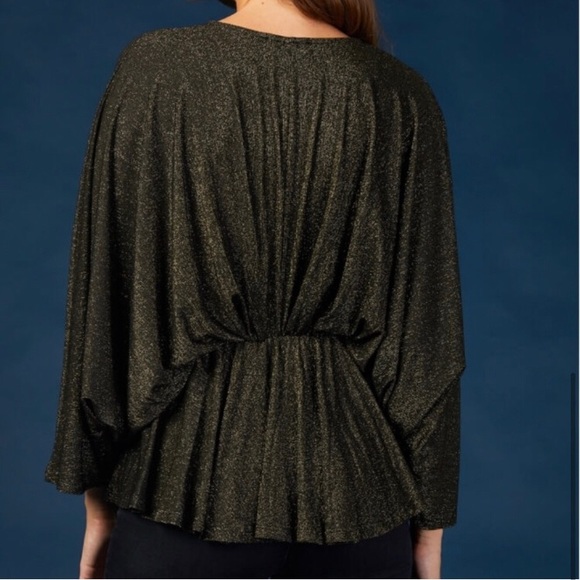 Louizon Paris Nina Metallic Gold Top (Size 1) - Picture 11 of 13